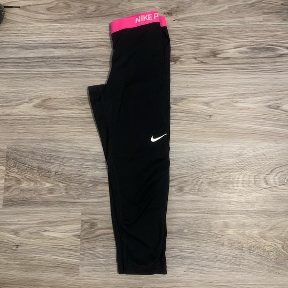 Nike Pants - Nike Pro Leggings